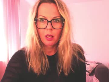 girl Free Xxx Webcam With Mature Girls, European & French Teens with esmimilf